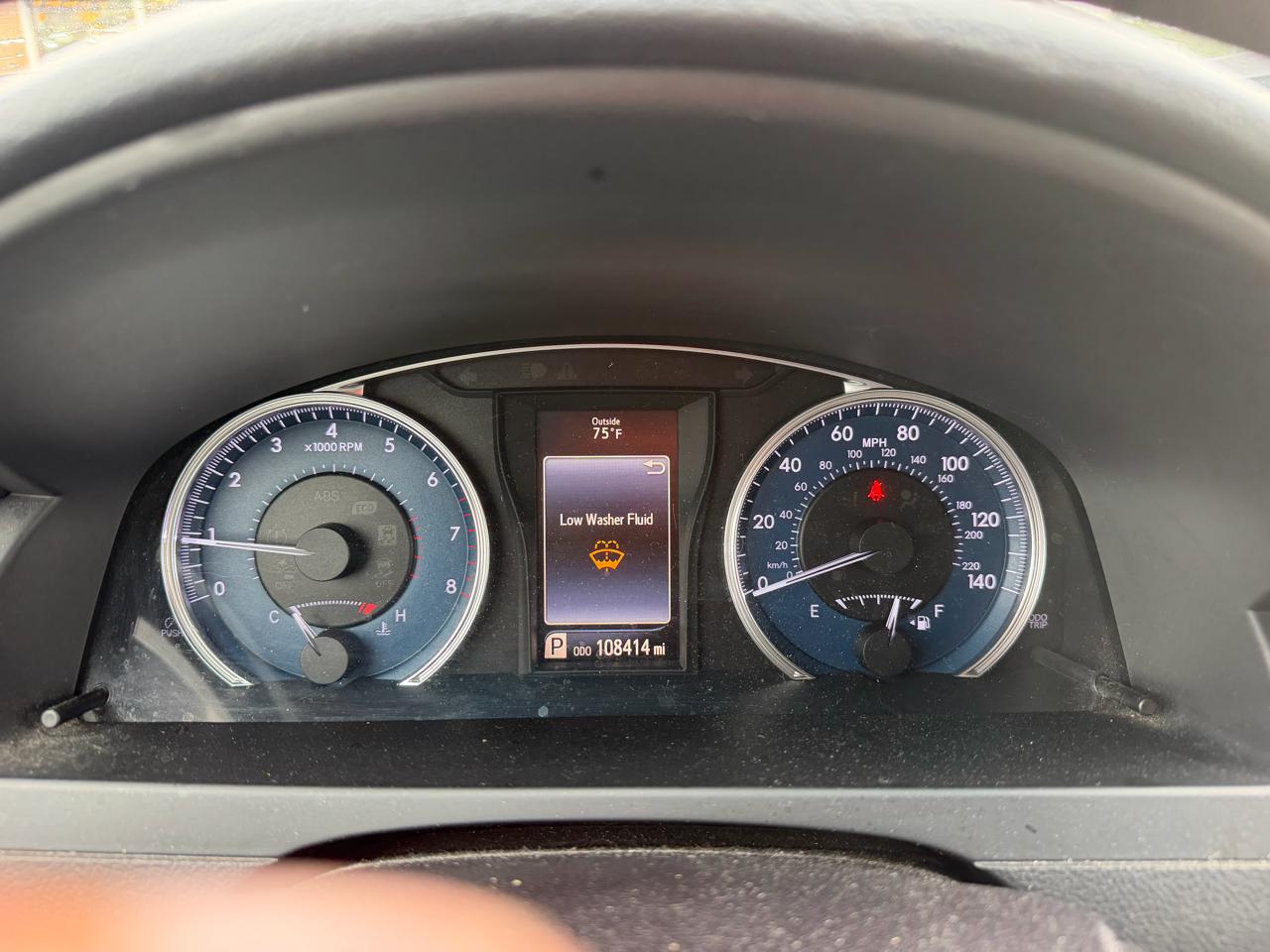 Toyota Camry XLE Auto (Natl) 2017
