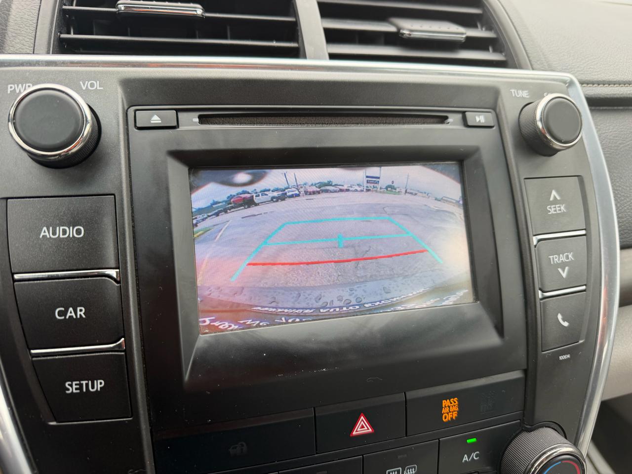Toyota Camry XLE Auto (Natl) 2017
