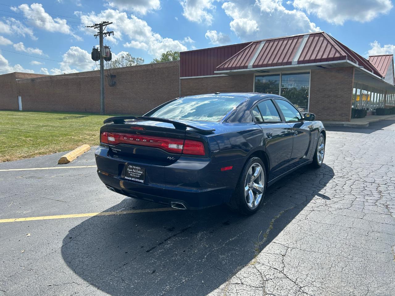 Dodge Charger 4dr Sdn RT RWD 2014