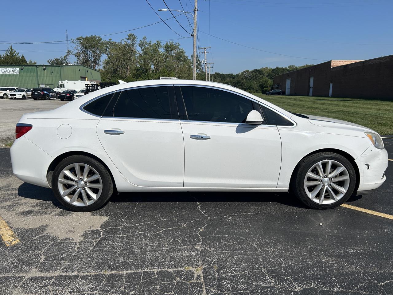 Buick Verano 4dr Sdn 2014
