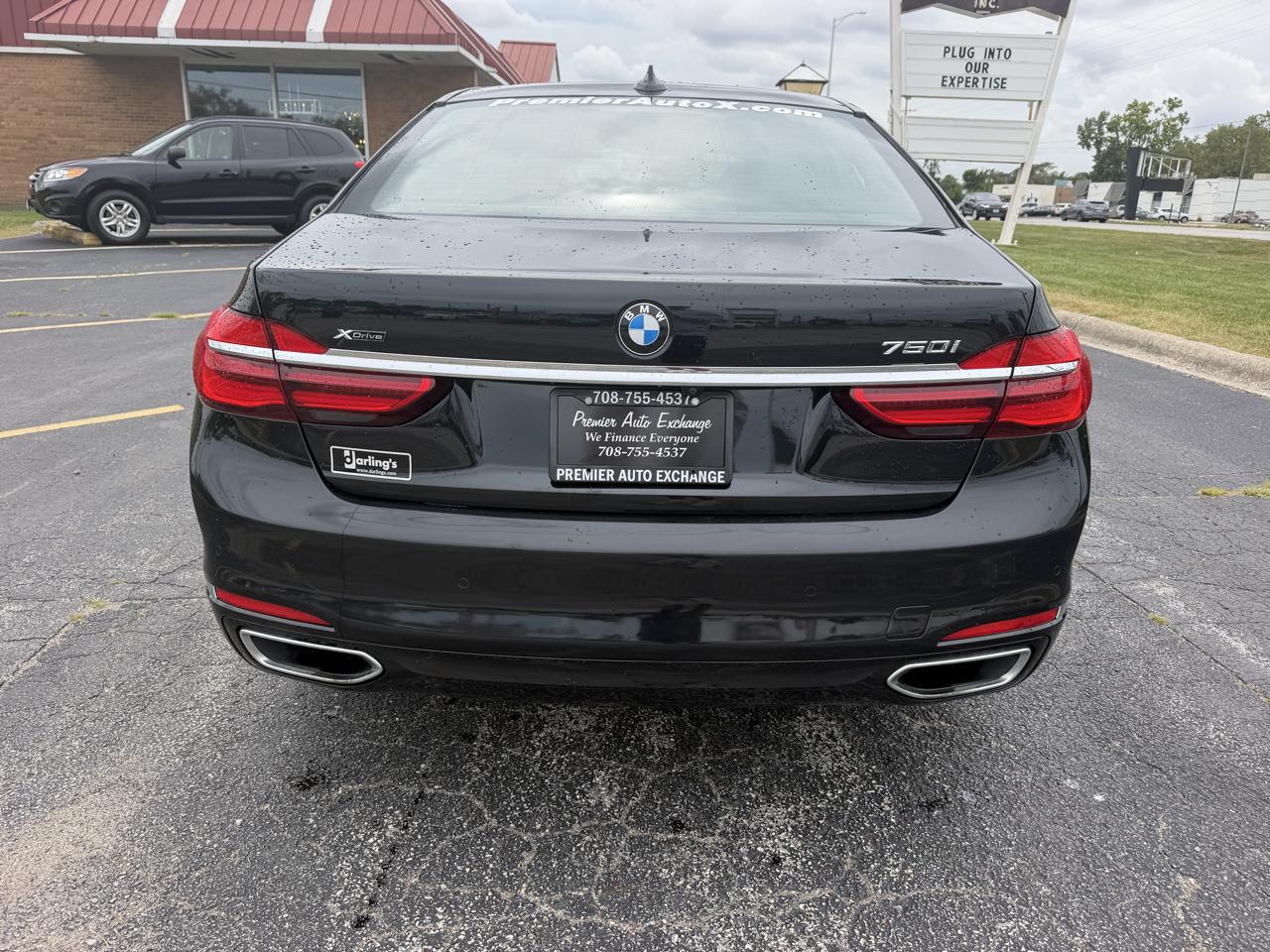BMW 7 Series 4dr Sdn 750i xDrive AWD 2016