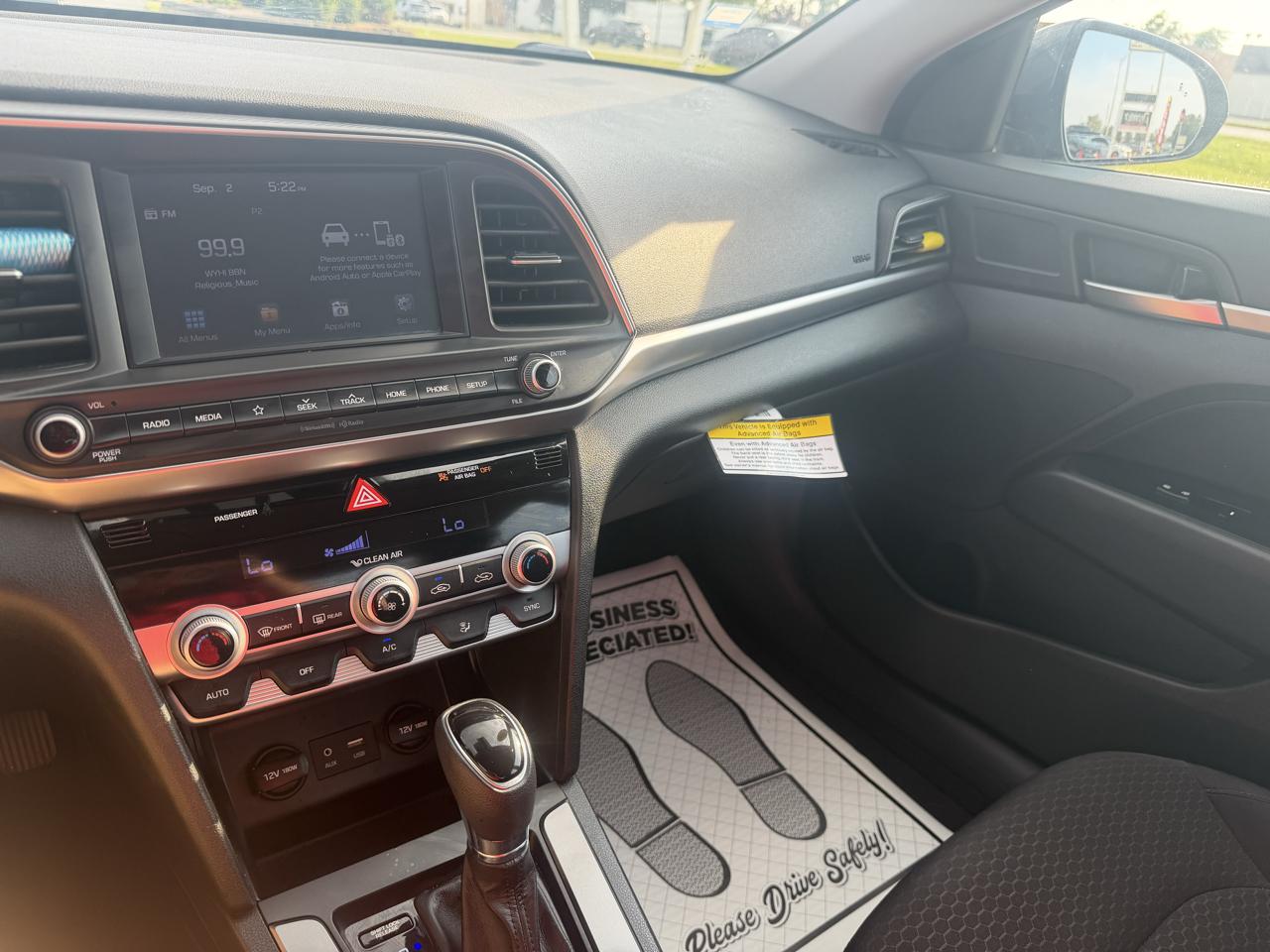 Hyundai Elantra SEL IVT 2020