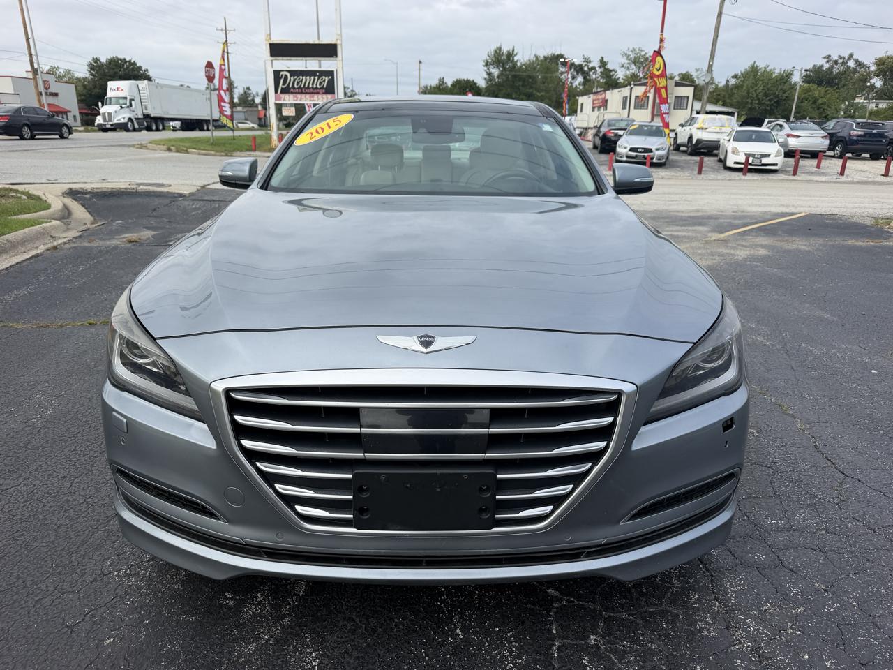 Hyundai Genesis 4dr Sdn V6 3.8L AWD 2015