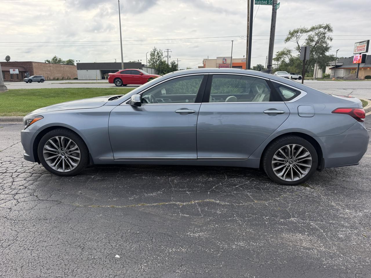 Hyundai Genesis 4dr Sdn V6 3.8L AWD 2015