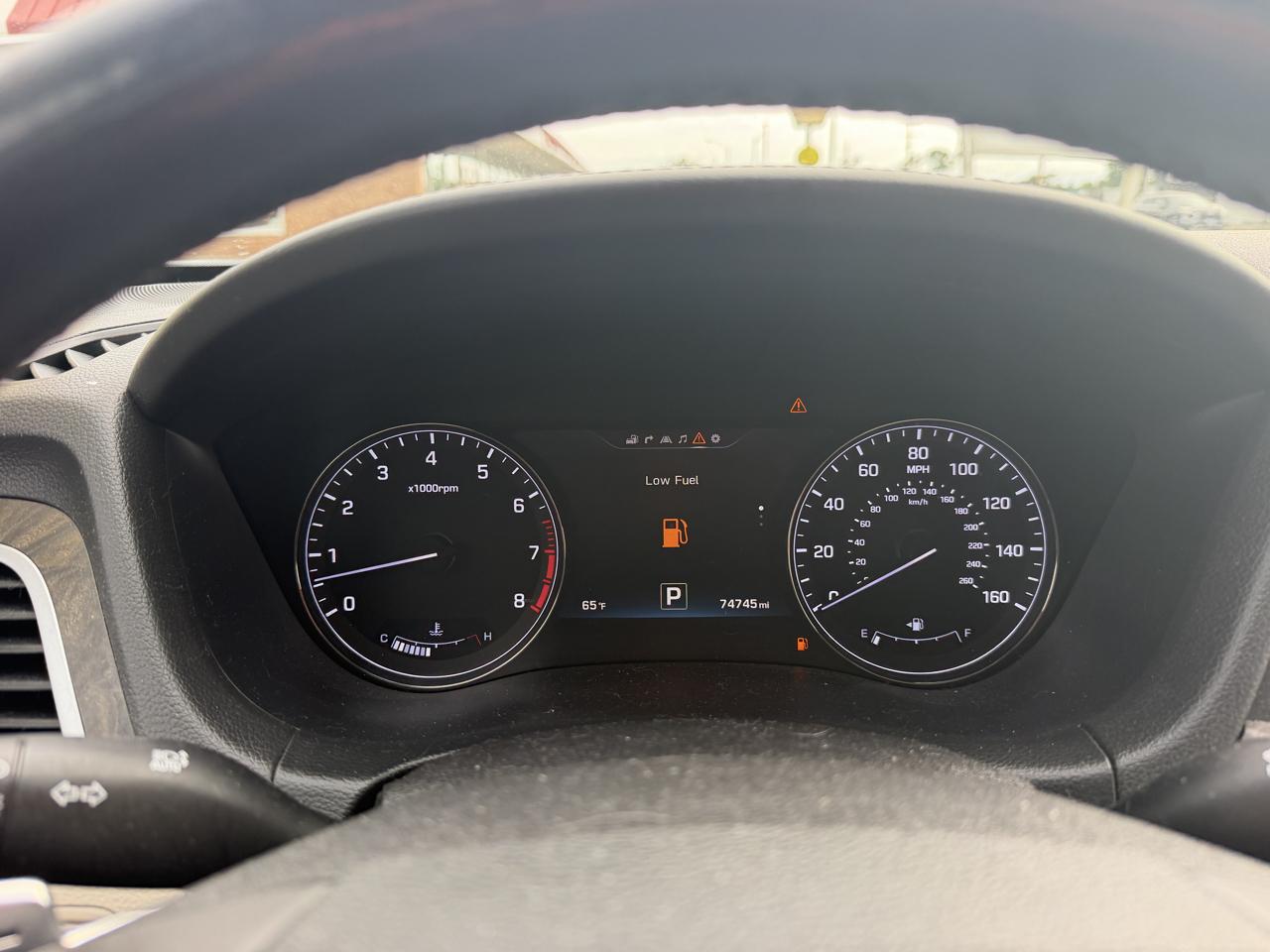 Hyundai Genesis 4dr Sdn V6 3.8L AWD 2015
