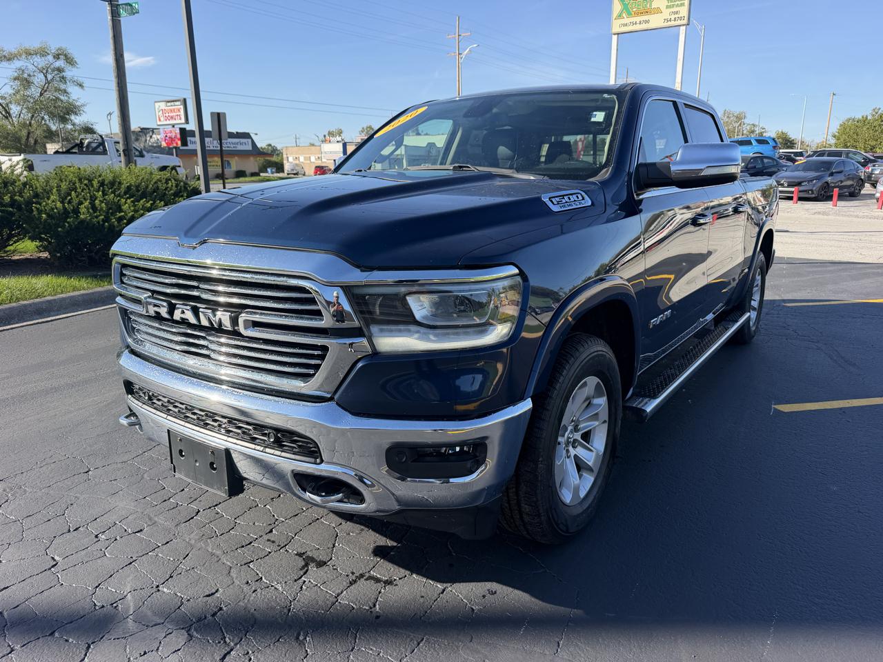 2020 RAM 1500 Laramie 4x4 Crew Cab 5'7" Box