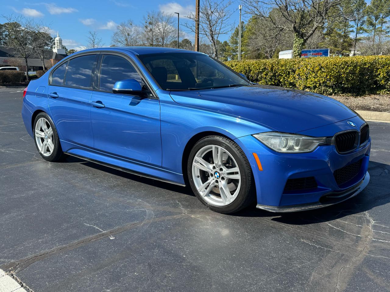 BMW 3 Series 4dr Sdn 328i RWD 2013
