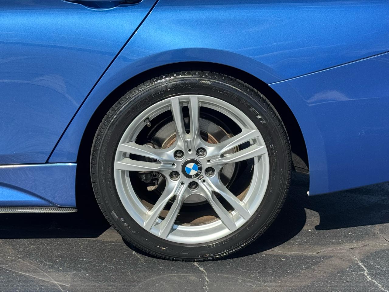 BMW 3 Series 4dr Sdn 328i RWD 2013