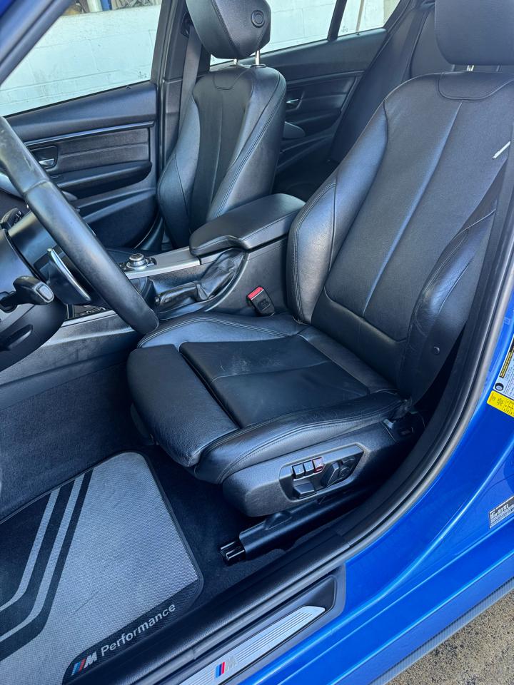 BMW 3 Series 4dr Sdn 328i RWD 2013