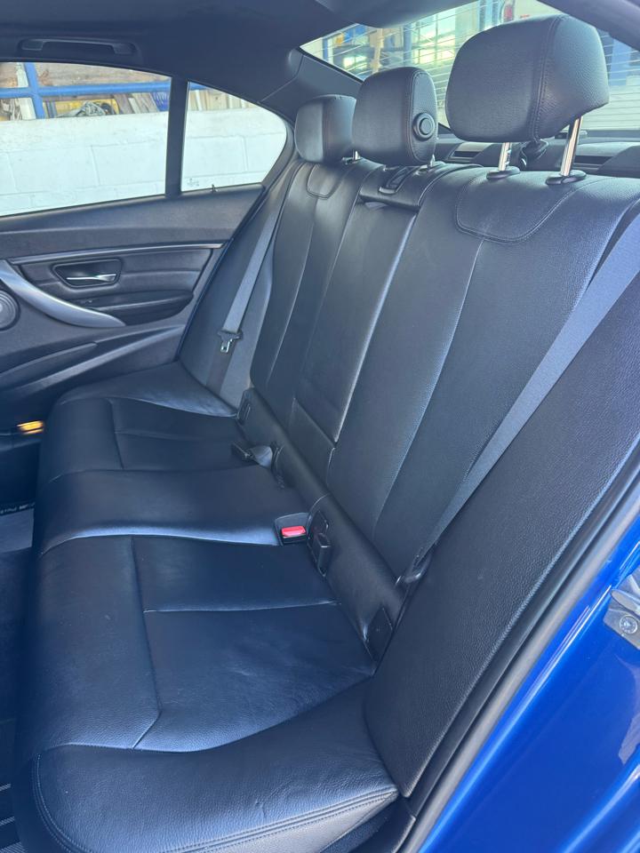 BMW 3 Series 4dr Sdn 328i RWD 2013