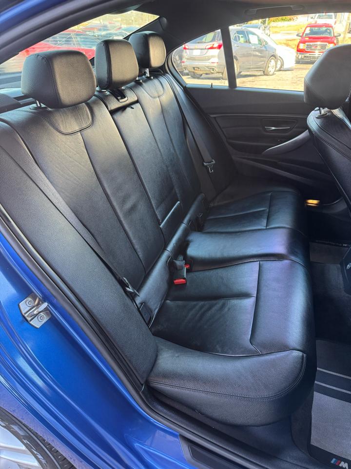 BMW 3 Series 4dr Sdn 328i RWD 2013