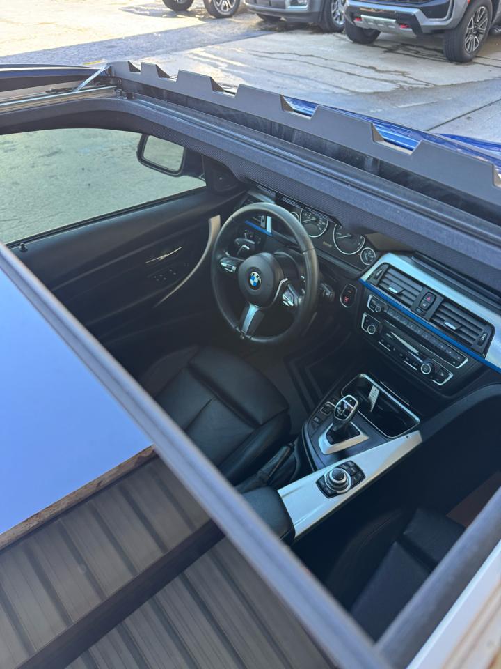 BMW 3 Series 4dr Sdn 328i RWD 2013