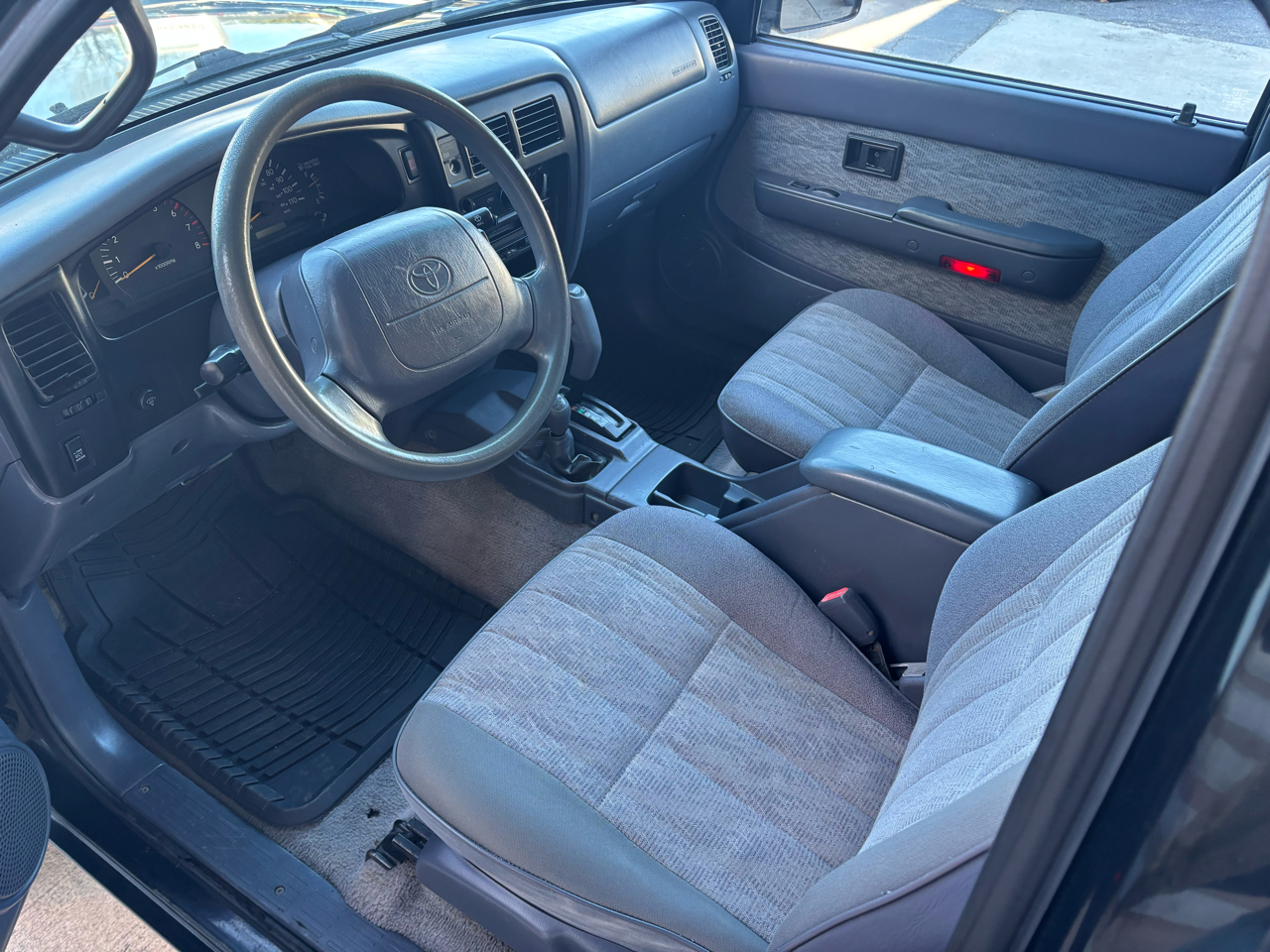 Toyota Tacoma SR5 Access Cab 4WD V6 1998