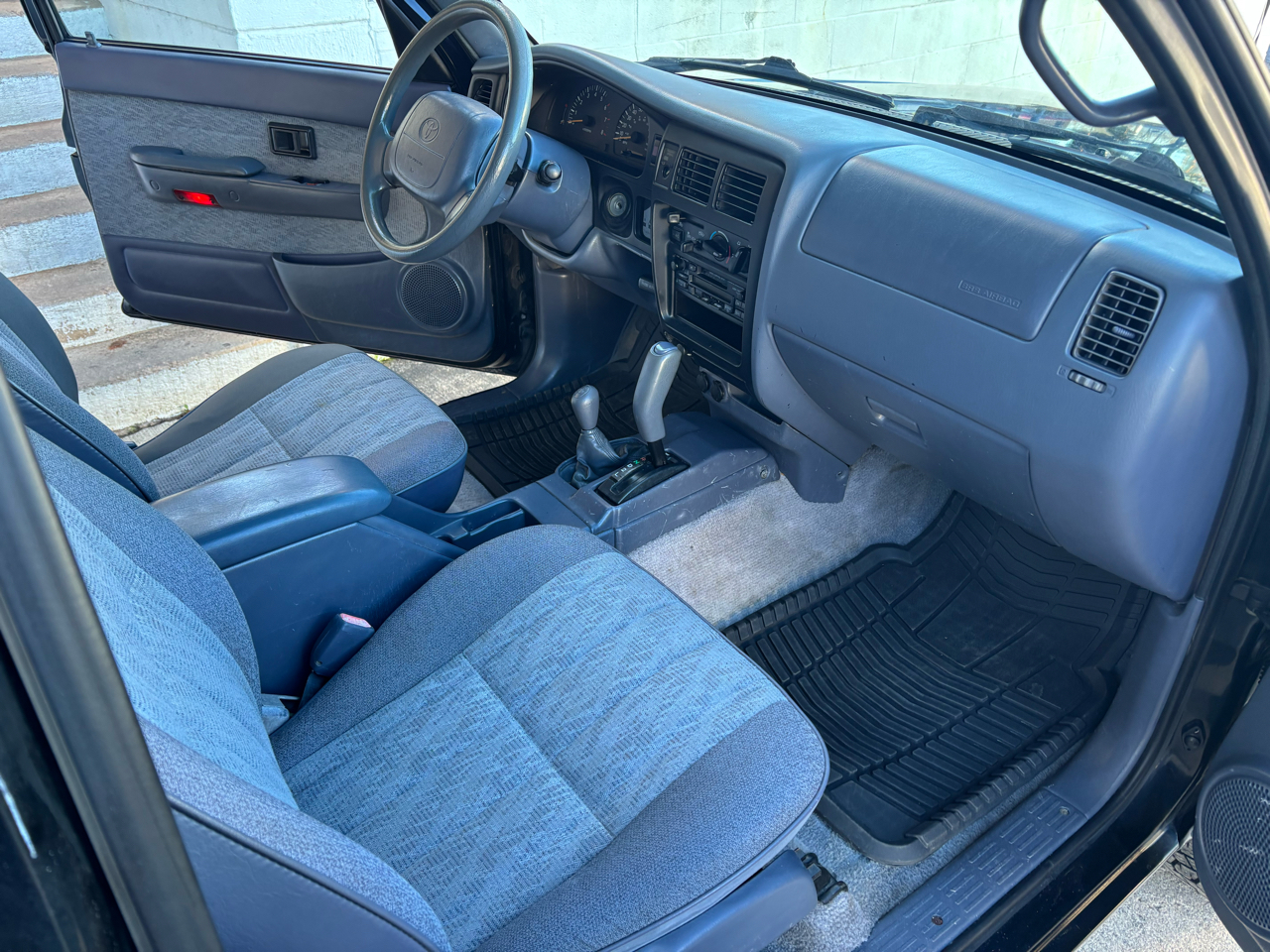 Toyota Tacoma SR5 Access Cab 4WD V6 1998