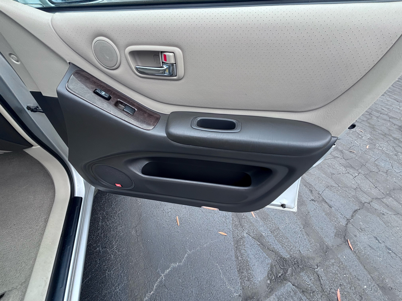 Toyota Highlander 4dr V6 Limited (Natl) 2002