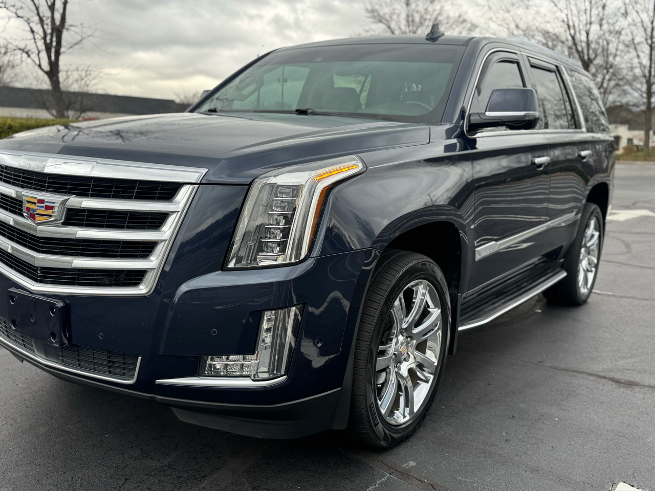 Cadillac Escalade 4WD 4dr Premium Luxury 2017