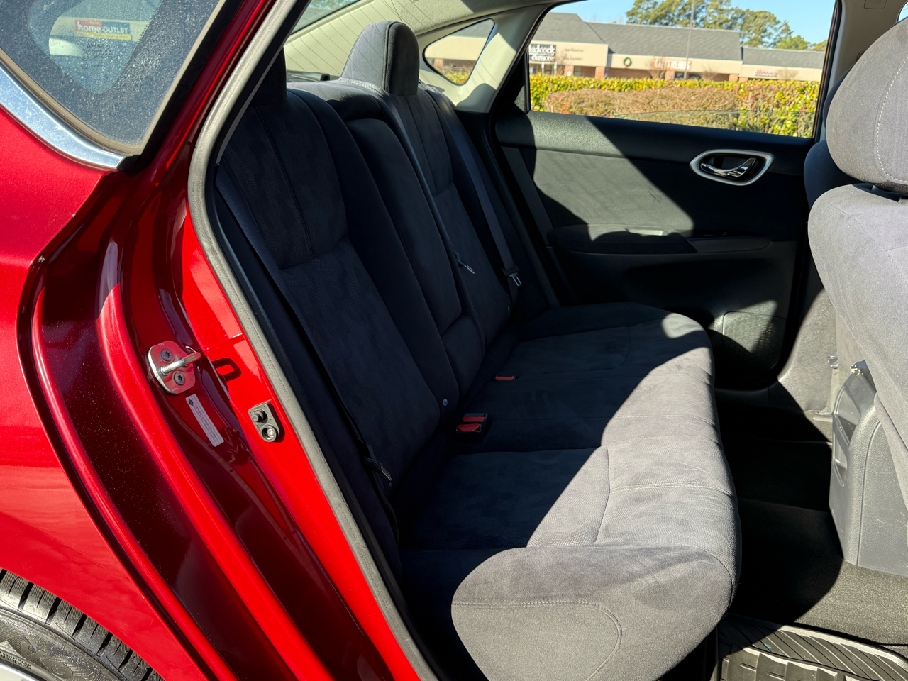 Nissan Sentra 4dr Sdn I4 CVT SV 2013