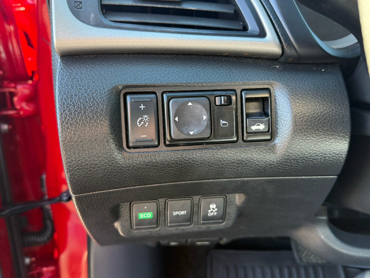 Nissan Sentra 4dr Sdn I4 CVT SV 2013