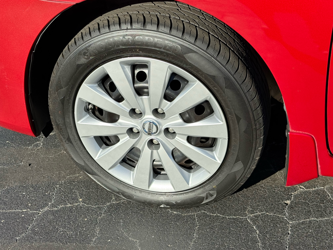 Nissan Sentra 4dr Sdn I4 CVT SV 2013