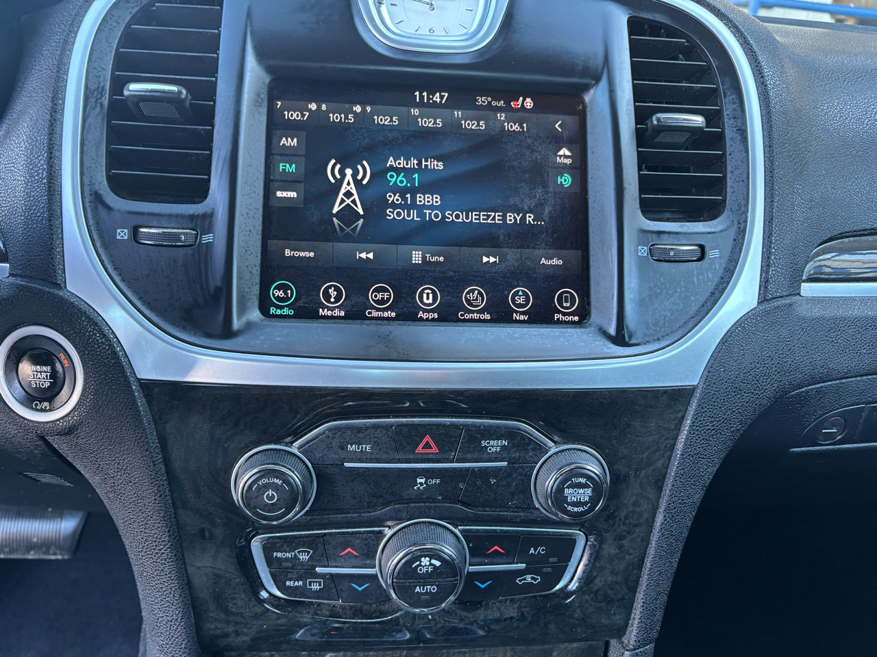 Chrysler 300 Limited AWD 2019