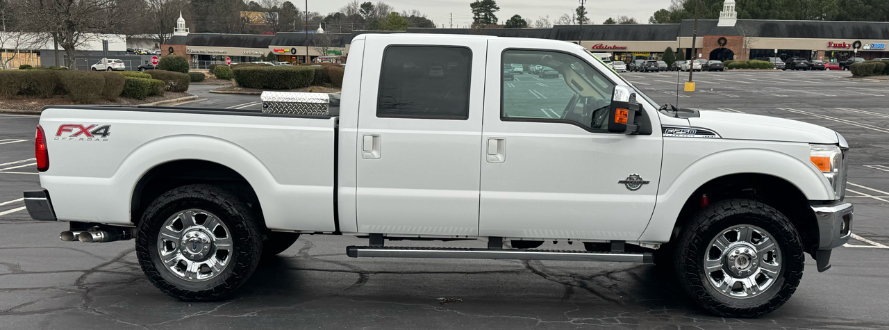 Ford Super Duty F-250 SRW 4WD Crew Cab 156" Lariat 2016