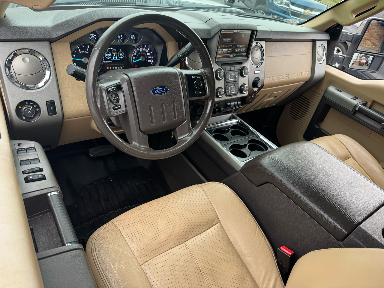 Ford Super Duty F-250 SRW 4WD Crew Cab 156" Lariat 2016