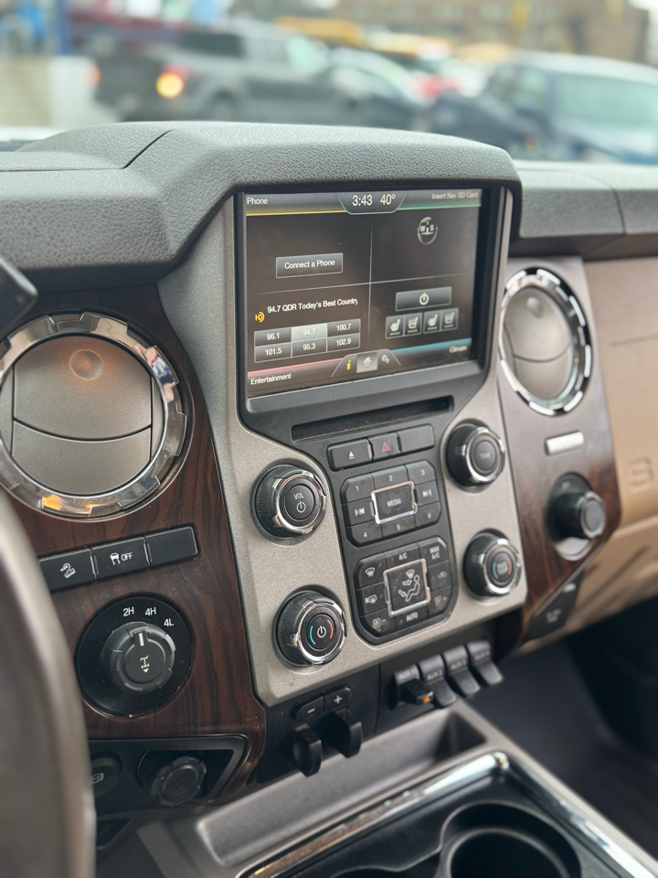 Ford Super Duty F-250 SRW 4WD Crew Cab 156" Lariat 2016