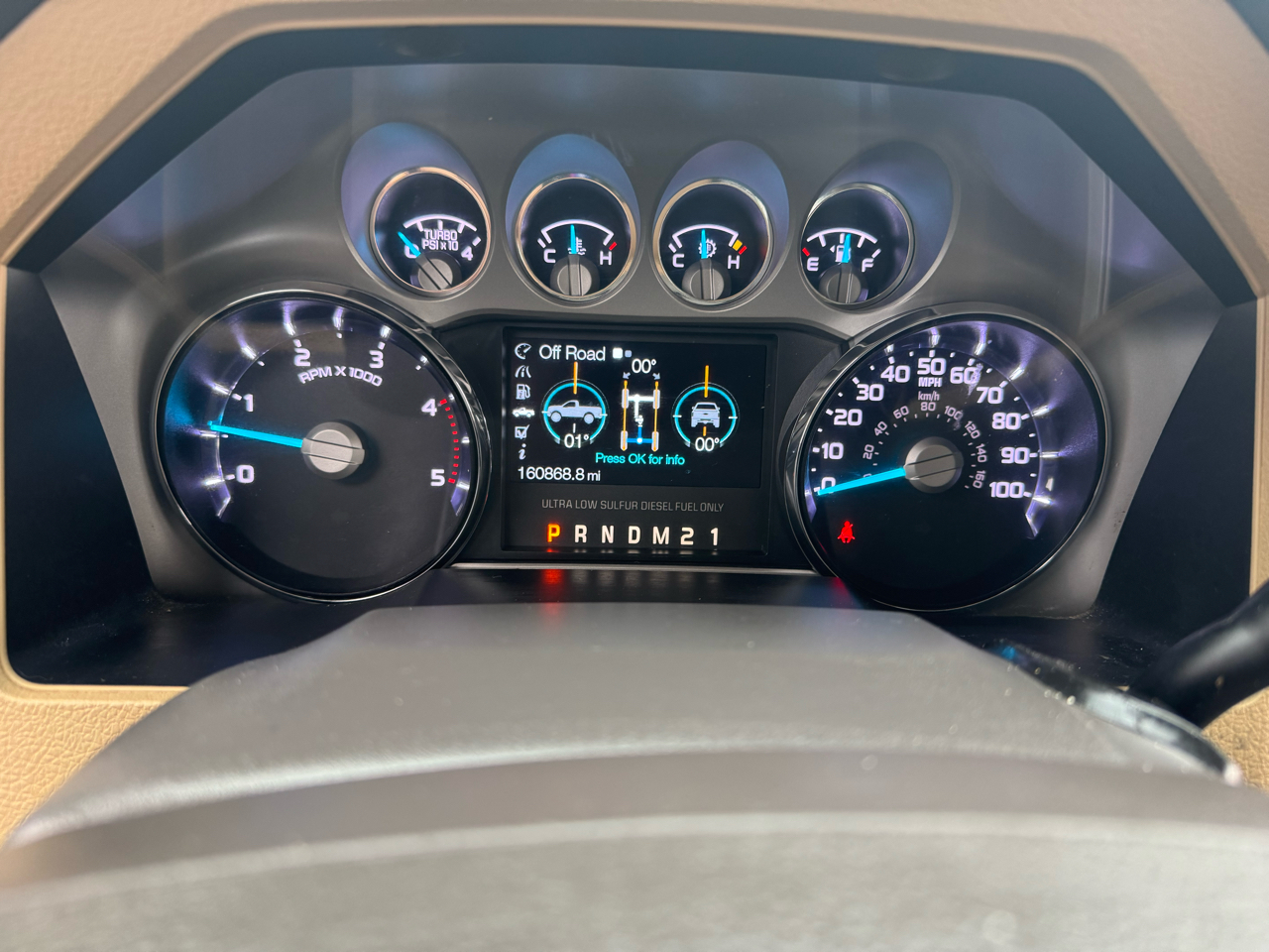 Ford Super Duty F-250 SRW 4WD Crew Cab 156" Lariat 2016