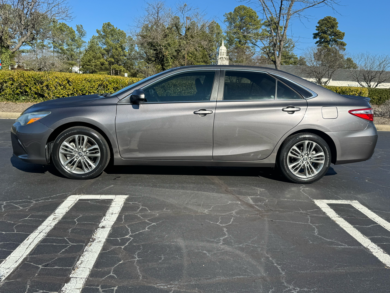 Toyota Camry 4dr Sdn I4 Auto SE w/Special Edition Pkg (Natl) 2016