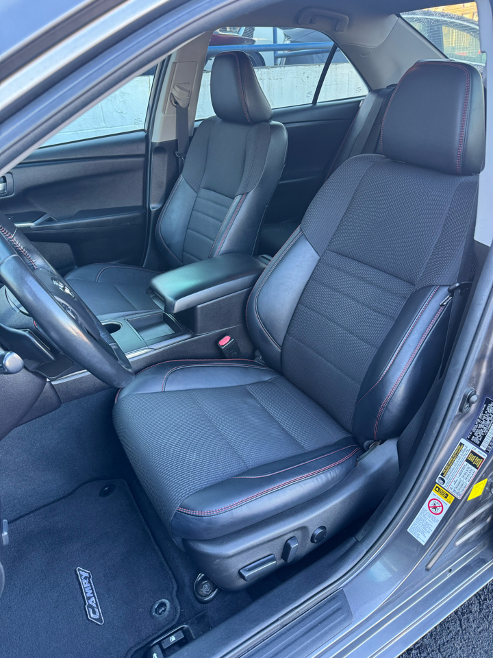 Toyota Camry 4dr Sdn I4 Auto SE w/Special Edition Pkg (Natl) 2016