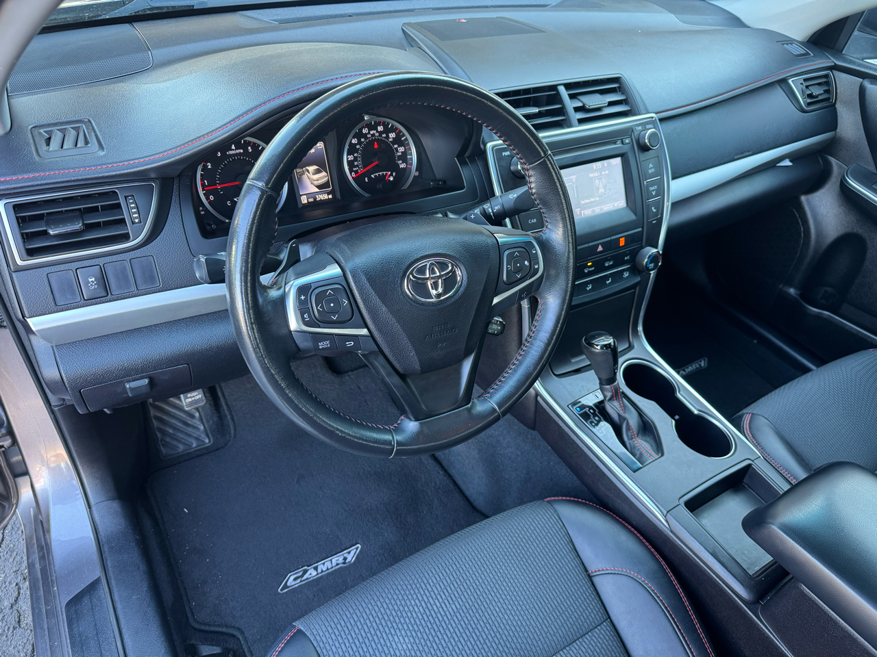 Toyota Camry 4dr Sdn I4 Auto SE w/Special Edition Pkg (Natl) 2016