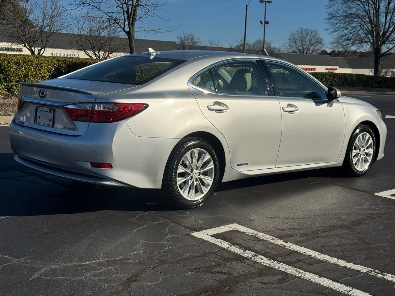 Lexus ES 300h 4dr Sdn Hybrid 2013