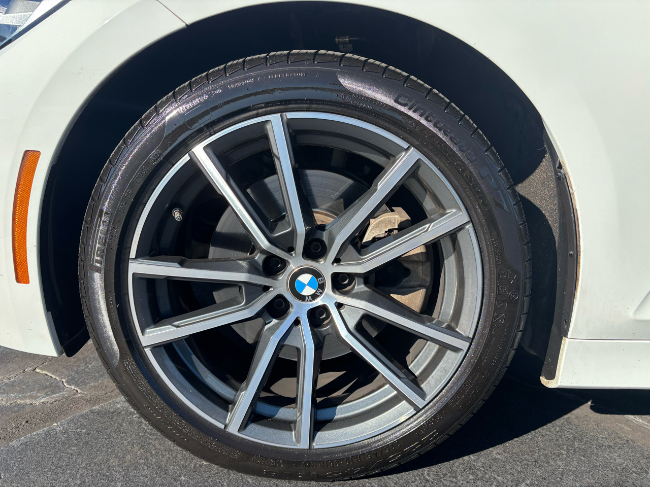 BMW 3 Series 330i Sedan 2020