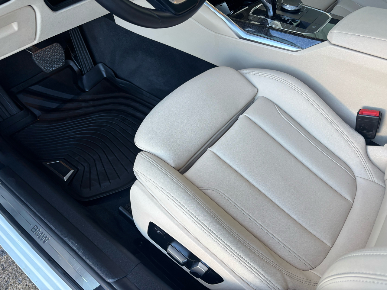 BMW 3 Series 330i Sedan 2020