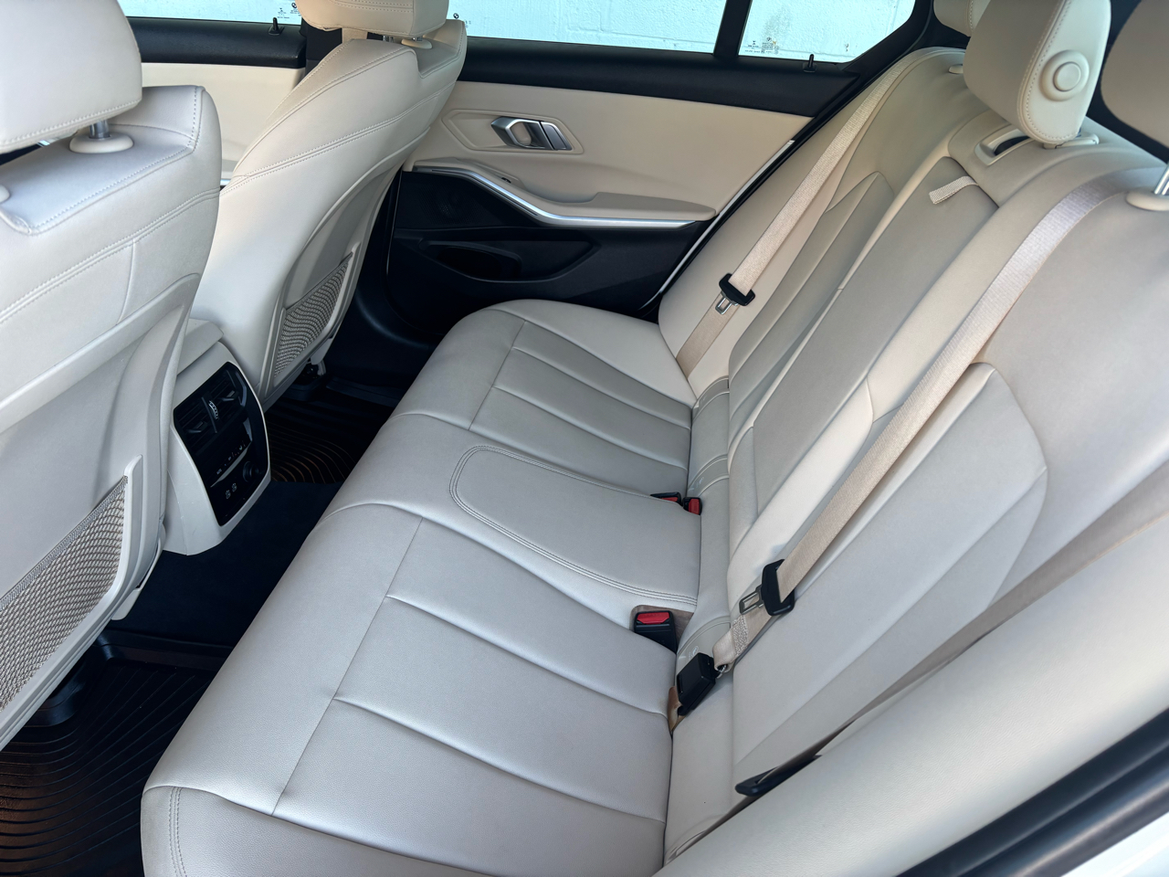 BMW 3 Series 330i Sedan 2020