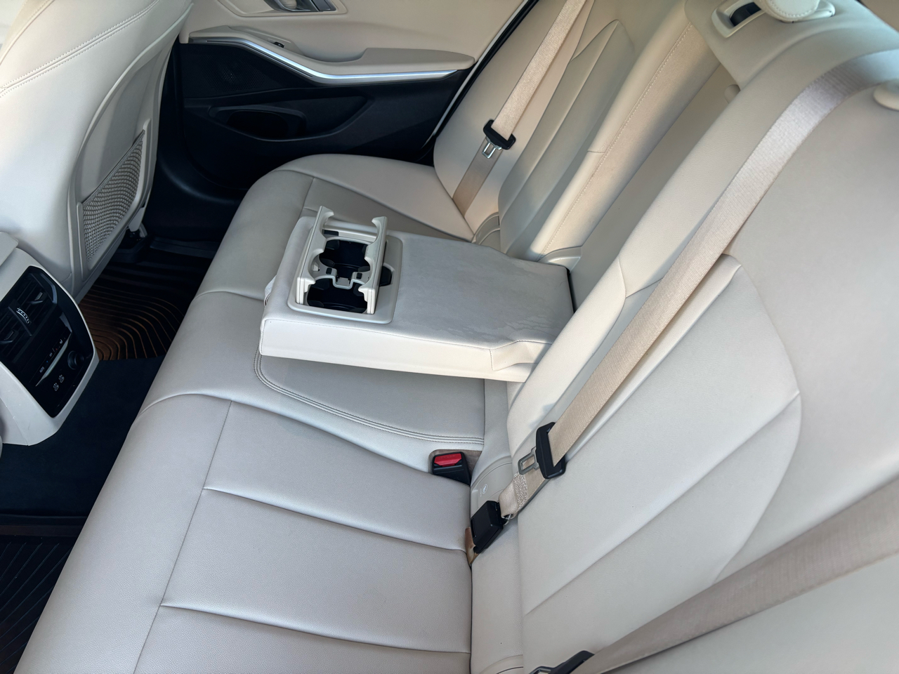 BMW 3 Series 330i Sedan 2020