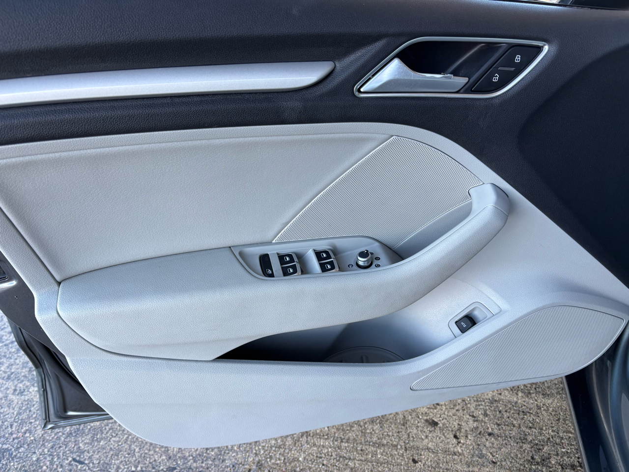 Audi A3 4dr Sdn FWD 1.8T Premium 2016