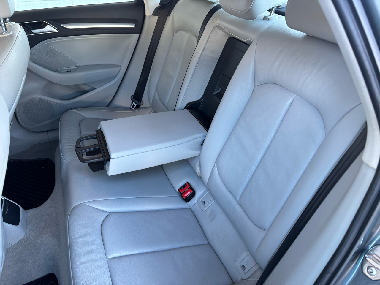 Audi A3 4dr Sdn FWD 1.8T Premium 2016