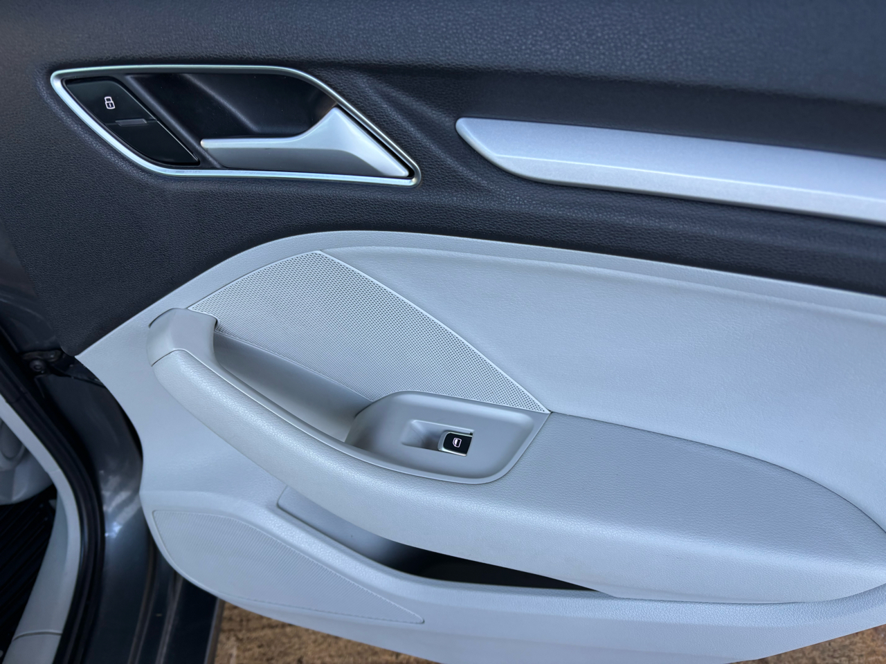 Audi A3 4dr Sdn FWD 1.8T Premium 2016