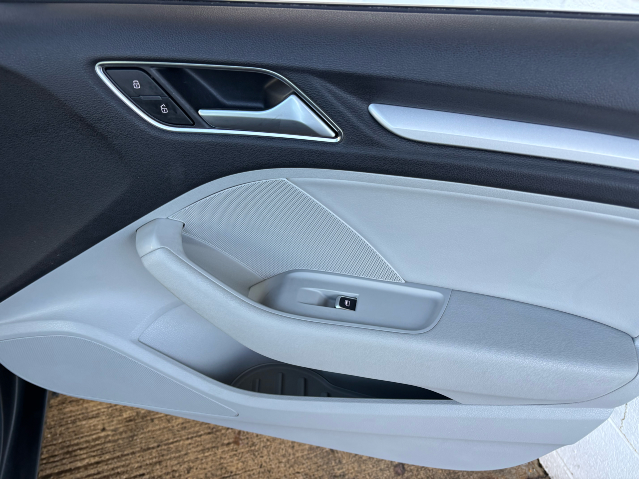 Audi A3 4dr Sdn FWD 1.8T Premium 2016