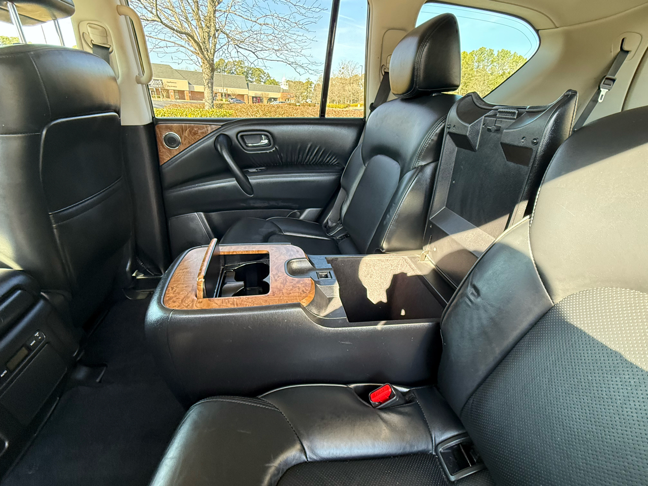 Nissan Armada 4x4 SL 2021