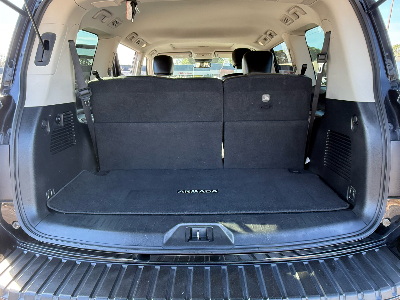 Nissan Armada 4x4 SL 2021