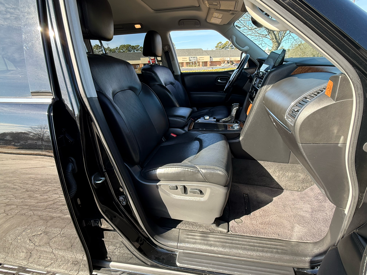 Nissan Armada 4x4 SL 2021