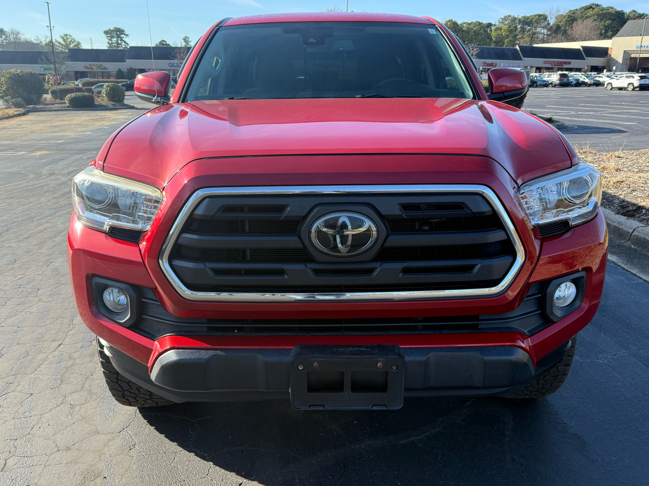 Toyota Tacoma 4WD Double Cab V6 AT SR5 (Natl) 2018