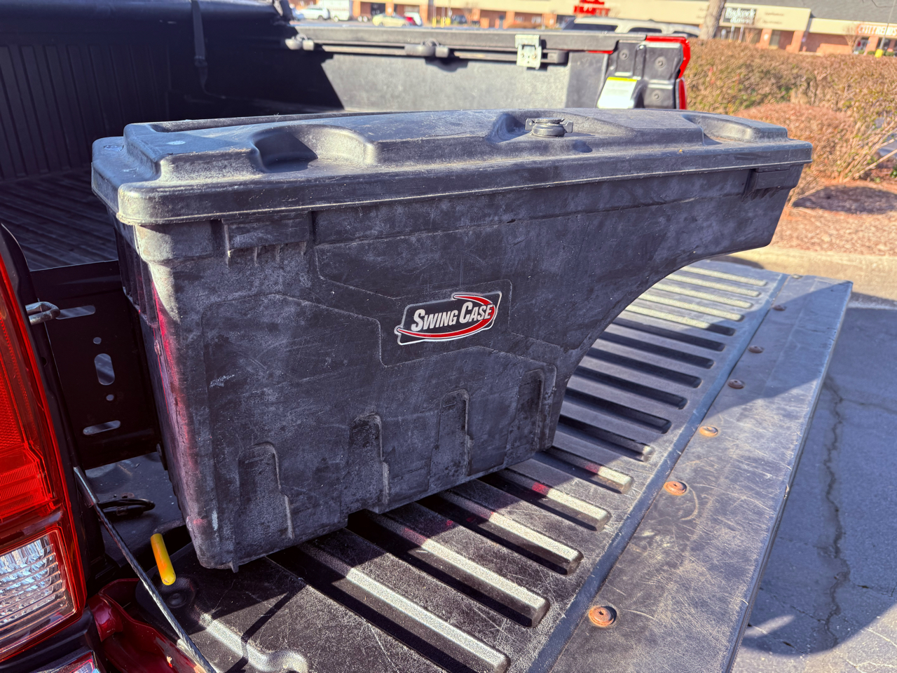 Toyota Tacoma 4WD Double Cab V6 AT SR5 (Natl) 2018