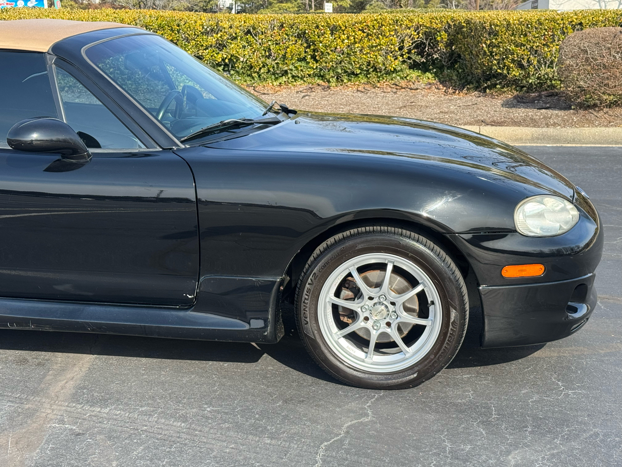 Mazda MX-5 Miata 2dr Conv Cloth Auto 2002