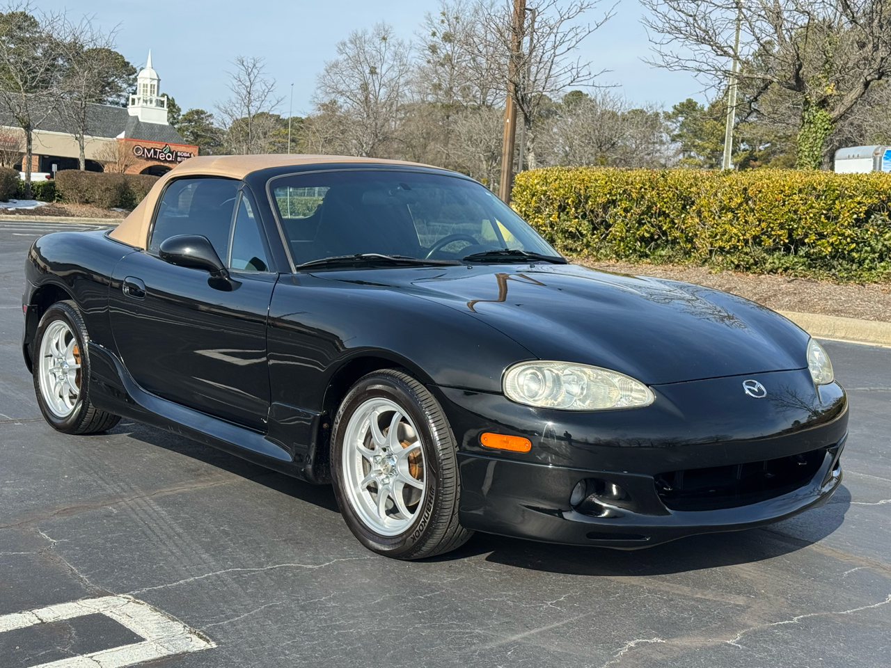 Mazda MX-5 Miata 2dr Conv Cloth Auto 2002