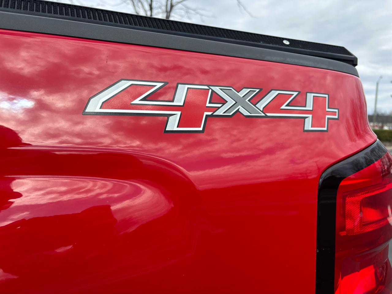 Chevrolet Silverado 1500 LTZ Crew Cab 4WD 2015