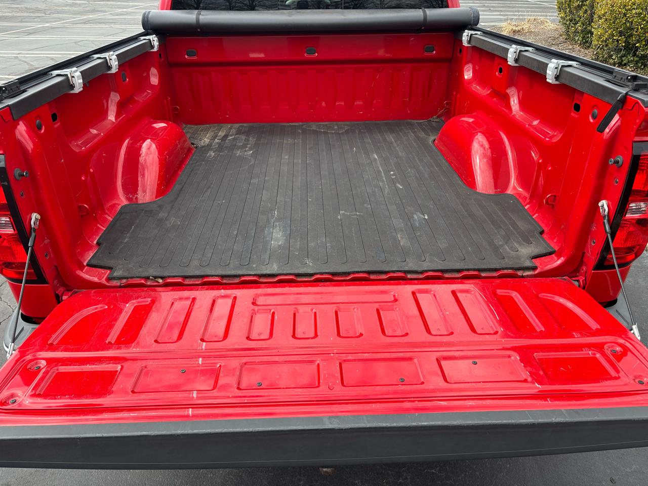 Chevrolet Silverado 1500 LTZ Crew Cab 4WD 2015