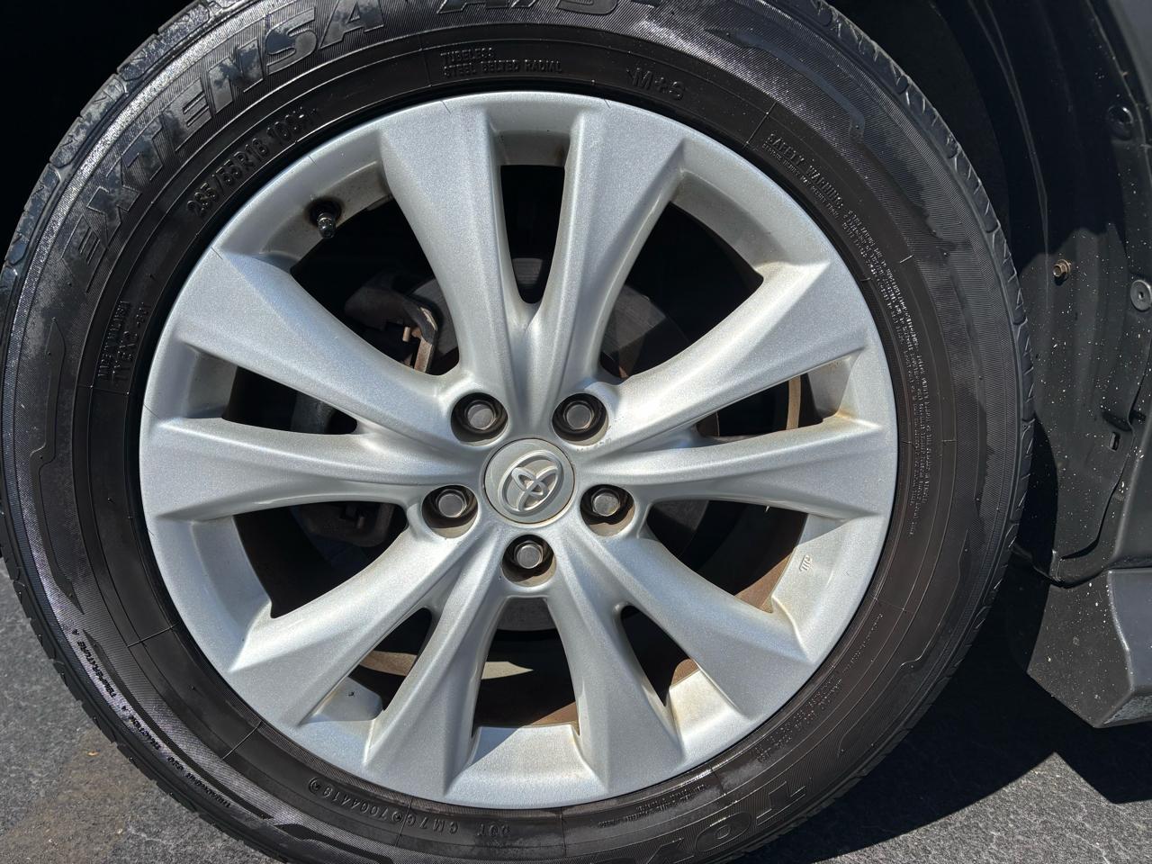 Toyota RAV4 AWD 4dr Limited (Natl) 2013